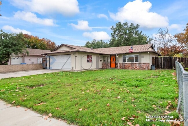 Foto del edificio - 909 N Estates Dr