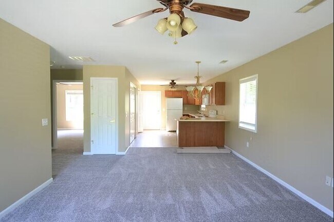 Foto del edificio - 1109 N Don St