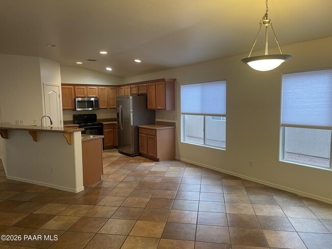 Building Photo - 600 S la Mirada Dr