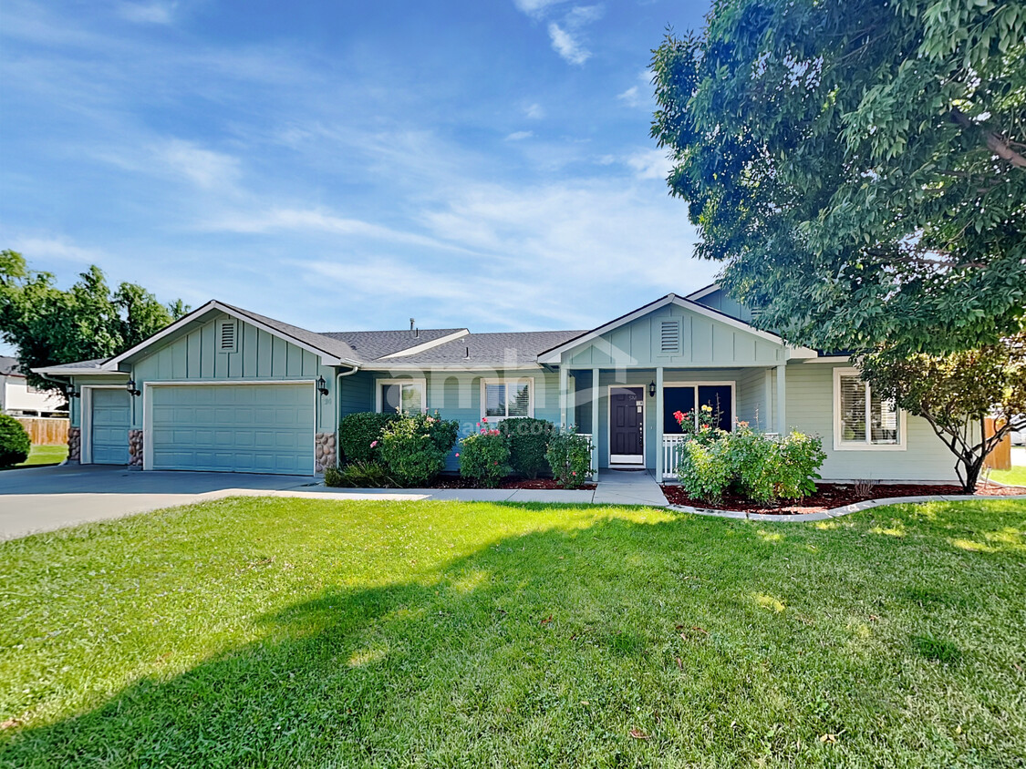 Primary Photo - 290 N Taurus Way