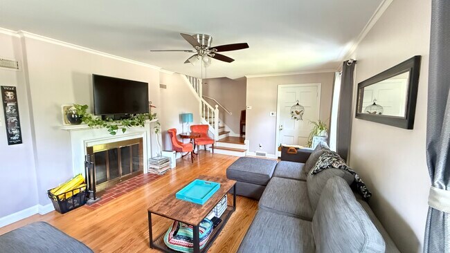 Foto del edificio - 6909 W Lloyd St