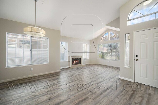 Foto del edificio - Beautifully Single Story 3 Bed/2 Bath Home...