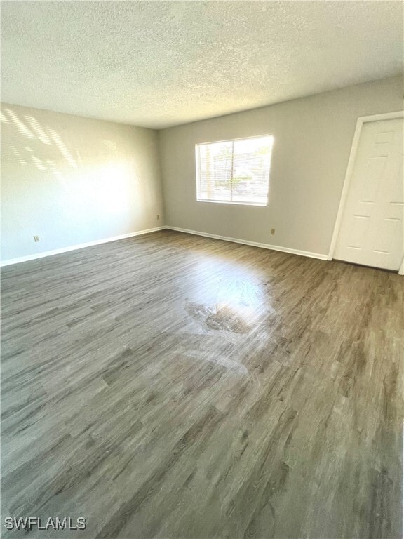 Building Photo - 4603 Bayshore Dr