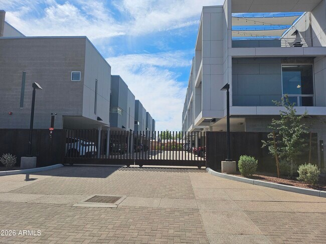 Foto del edificio - 520 S Roosevelt St