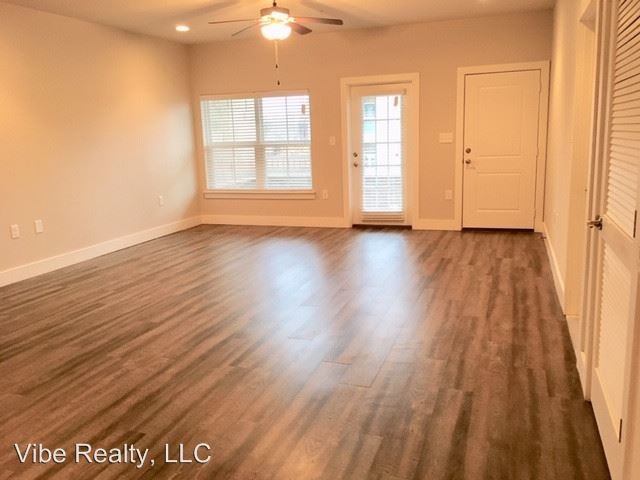 Primary Photo - 1 br, 1 bath House - 701 Five Oaks Court