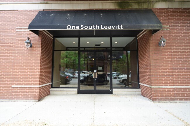 Building Photo - 1 S Leavitt St