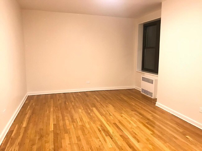 Building Photo - 3415 Parsons Blvd