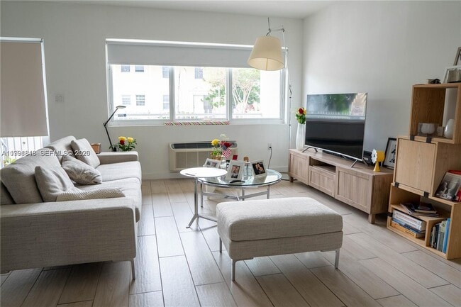 Foto del edificio - 625 77th St