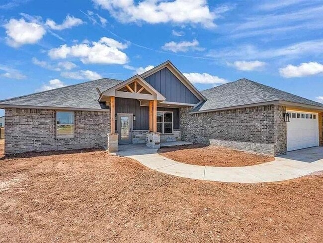 Building Photo - 409 Bobwhite Rd