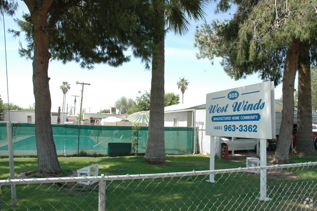 Foto del edificio - West Wind Mobile Home Park