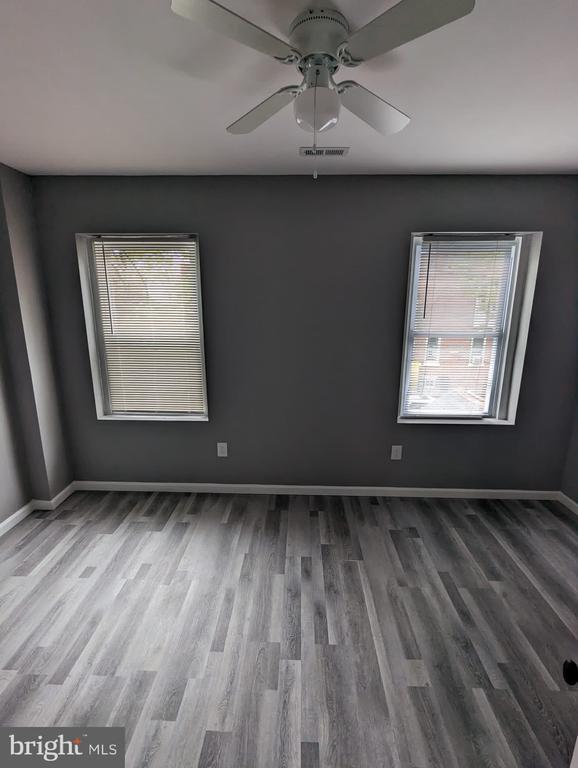 Foto del edificio - 883 N Preston St