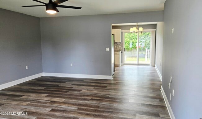 Building Photo - 360 Nautilus Dr
