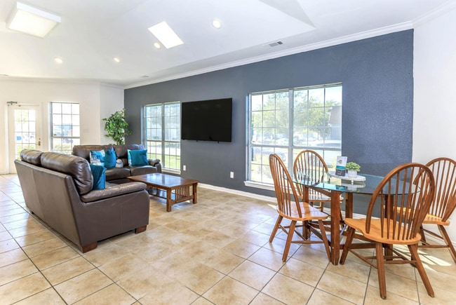 Building Photo - The Hayes Apartments