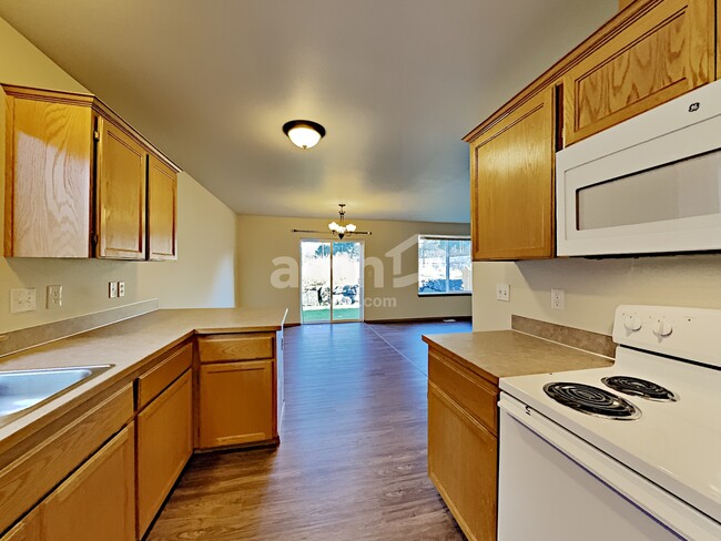 Building Photo - 16214 SE 256th Pl
