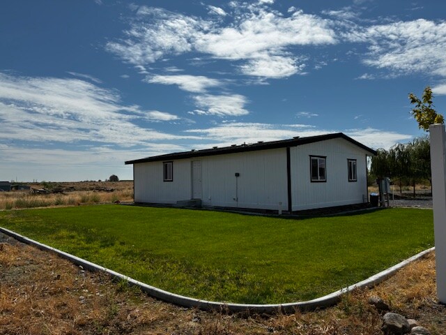 Foto del edificio - 9635 Rd H NW