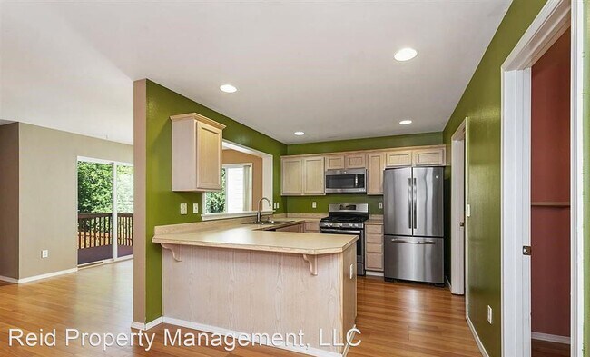 Foto del edificio - 3 br, 2.5 bath House - 1034 NW Poppy Ct
