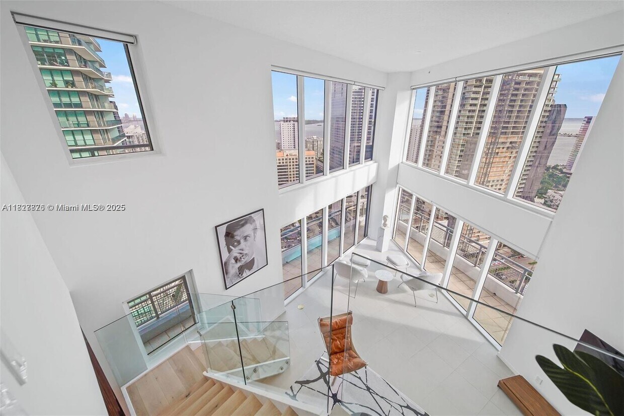 Foto principal - 60 SW 13th St