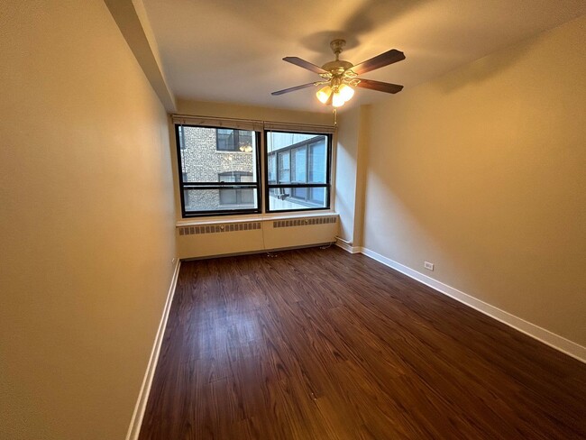 Building Photo - 4180 N Marine Dr
