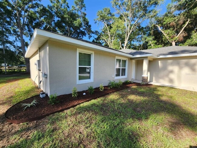 Building Photo - 5617 NW 65th Pl