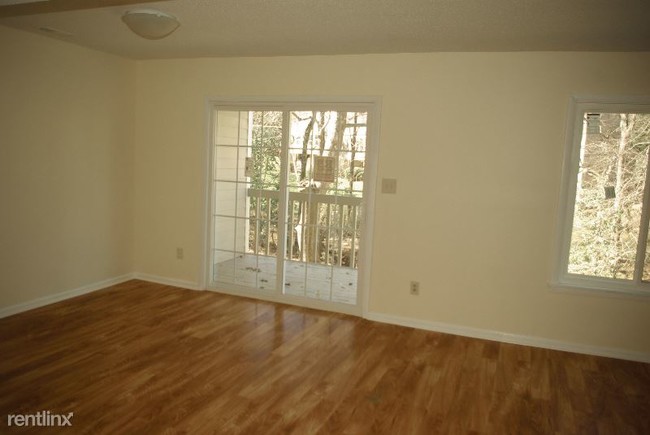 Building Photo - 3 br, 3 bath Townhome - 8328 Cricket Lake DR