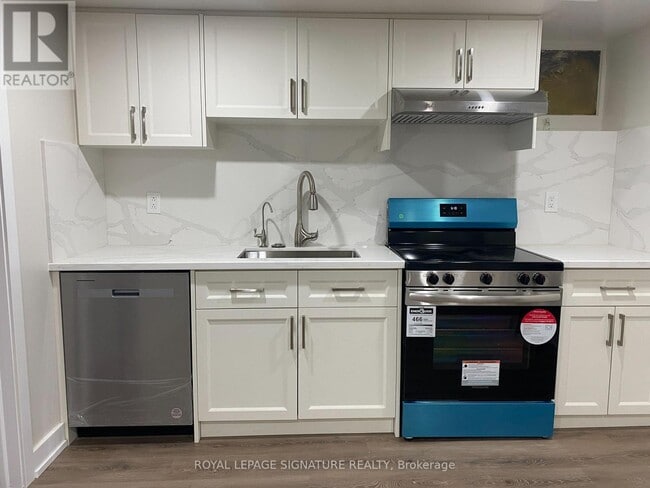 Photo du bâtiment - 523 Rupert Ave