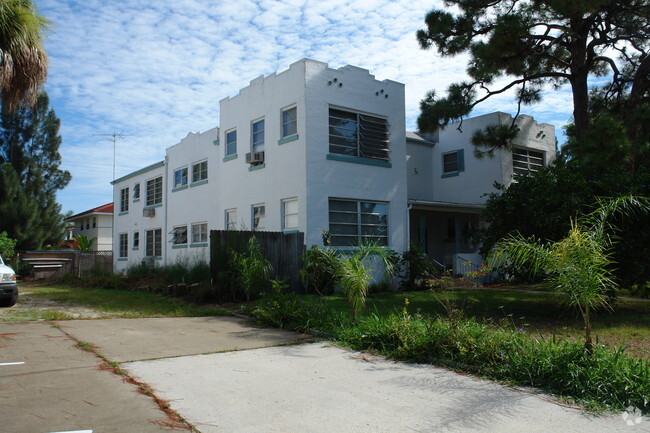 Building Photo - Rose Hill Apartments