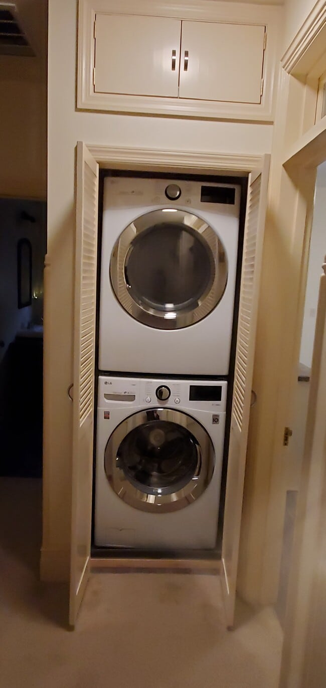 Foto del edificio - 1054 Cornwall Rd