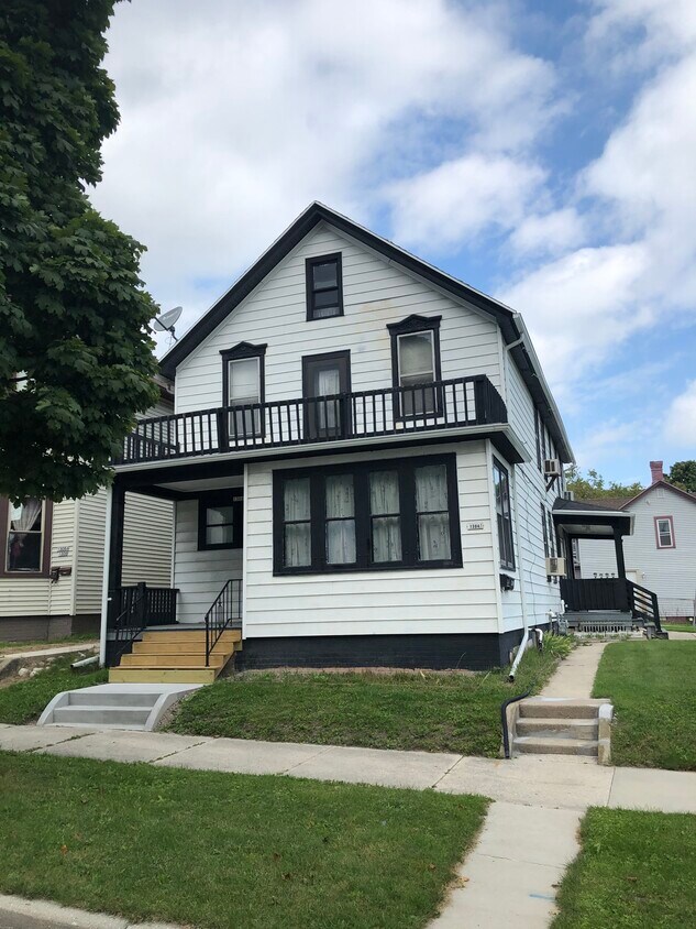 1304 Maryland Ave, Sheboygan, WI 53081 Apartments in Sheboygan, WI