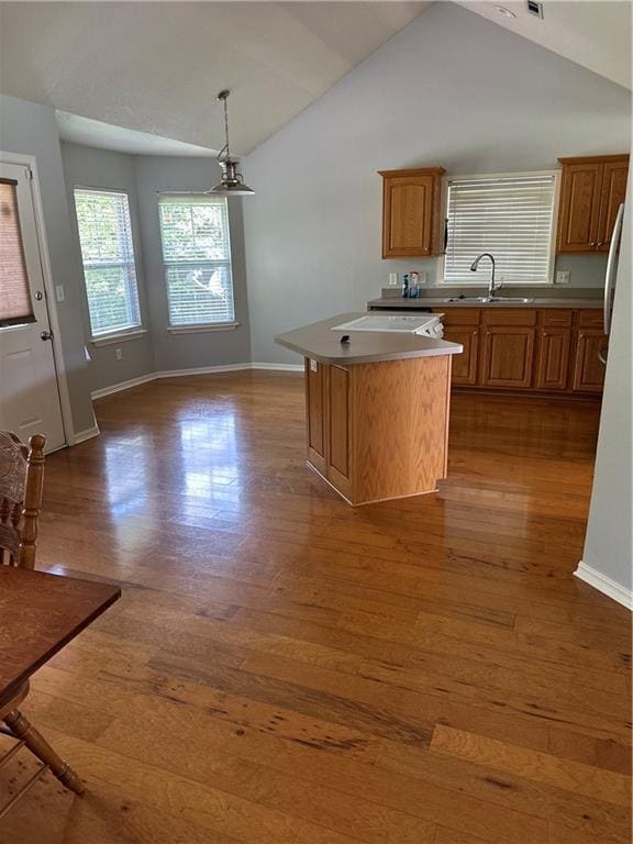 Building Photo - 2010 S Elm St