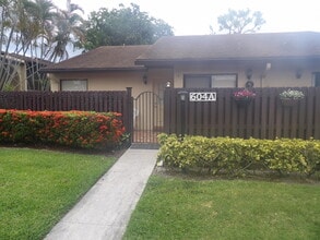604 Sea Pine Way