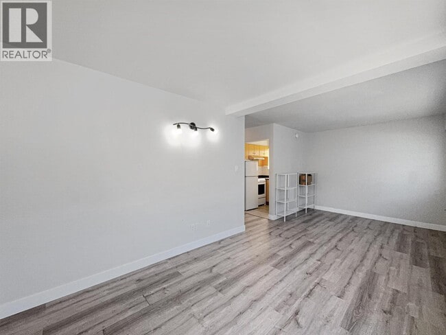 Building Photo - 8635 Fremlin St