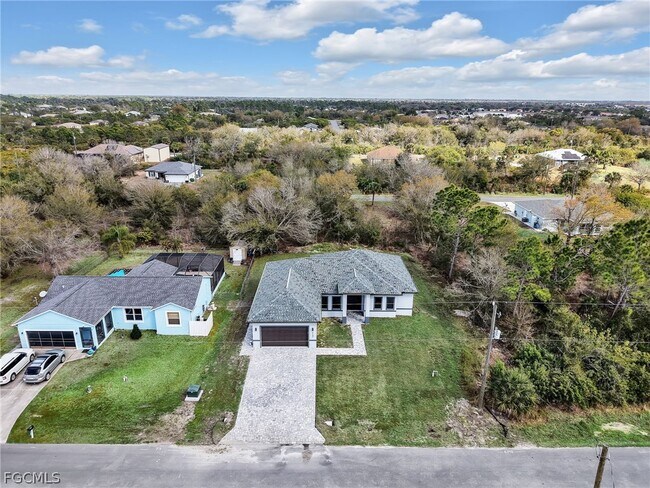 Foto del edificio - 6192 Kambach St