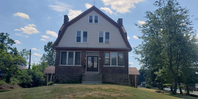Primary Photo - 114 Freeport Rd
