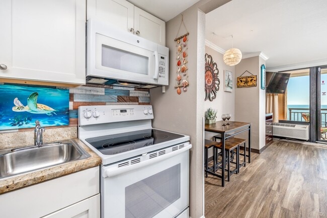 Building Photo - 6900 N Ocean Blvd