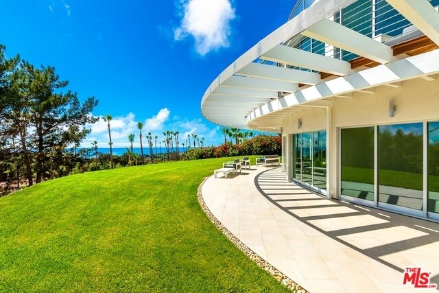 Foto del edificio - 6375 Gayton Pl