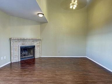 Building Photo - 2314 Capitan Dr