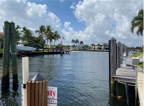 Building Photo - 3116 NE 42nd Ct