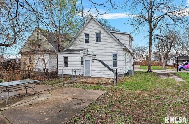 Foto del edificio - 1127 N 6th St