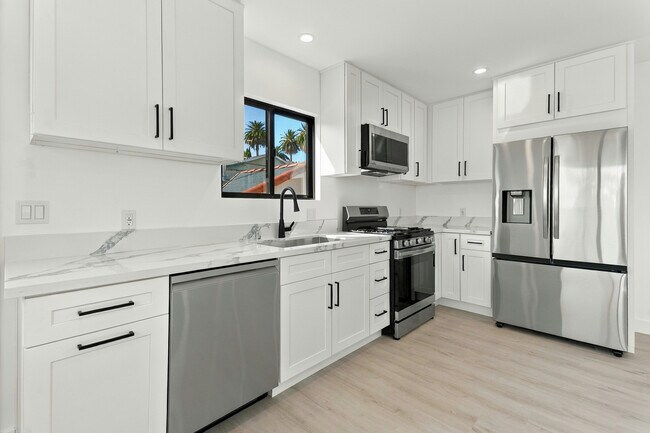 Foto del edificio - 615 N Coronado St