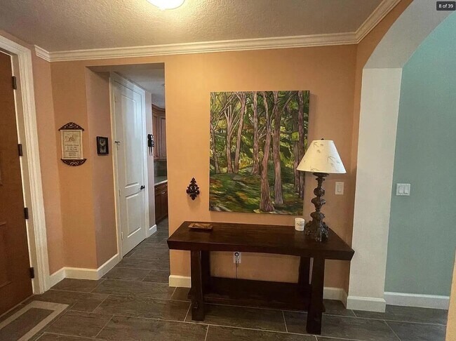 Building Photo - 200 NE 2nd Ave