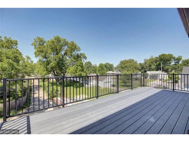 Building Photo - 3408 W 60th St
