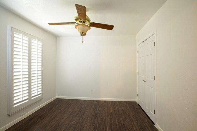 Foto del edificio - 4404 Ballinger Dr