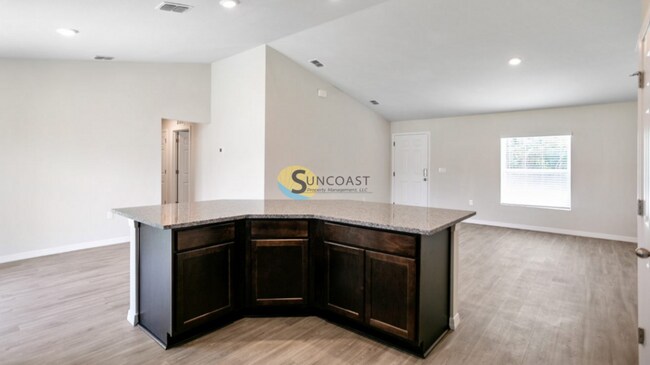 Building Photo - Stunning 4BR/2BA Home Available Now!