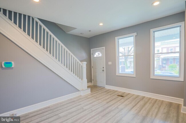 Foto del edificio - 1618 Homestead St