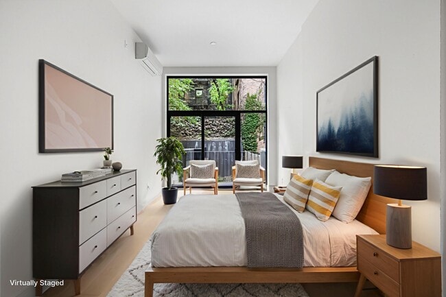 Building Photo - 355 E 50th St