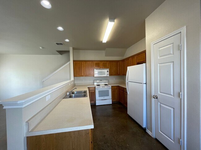 Foto del edificio - Townhome for rent