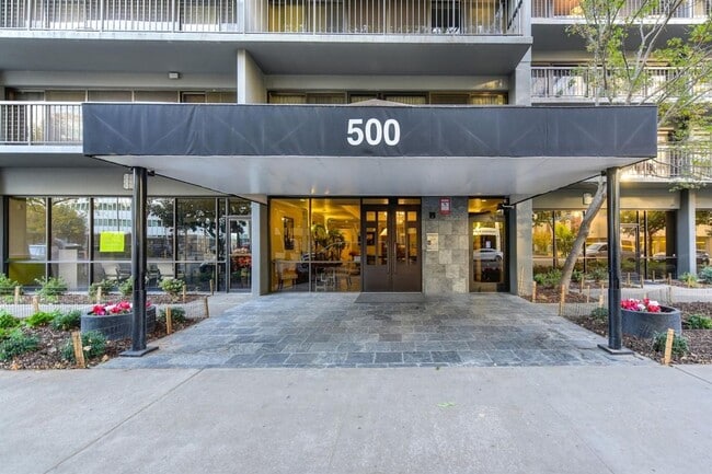 1 Bedroom 1 Bathroom Downtown Unit with Pa... - 1 Bedroom 1 Bathroom Downtown Unit with Pa... House