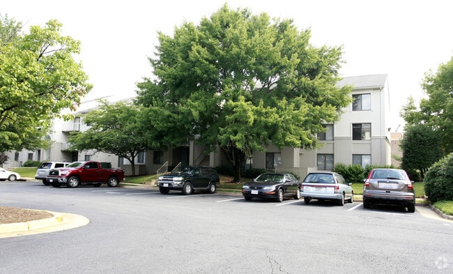 Building Photo - Tysons Crossing