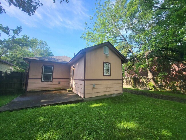 Foto del edificio - 2180 Hunter Ave
