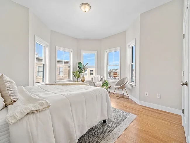 Building Photo - 4 Hecla St